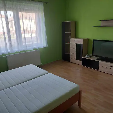 Schoenes Mit Pool Prázdninový dům